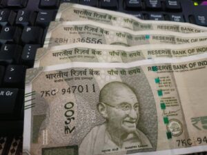 बोनस शेयर: 1 शेयर पर 1 मुफ्त! अगले सप्ताह 3 कंपनियां दे रही हैं बोनस शेयर, पूरी जानकारी
